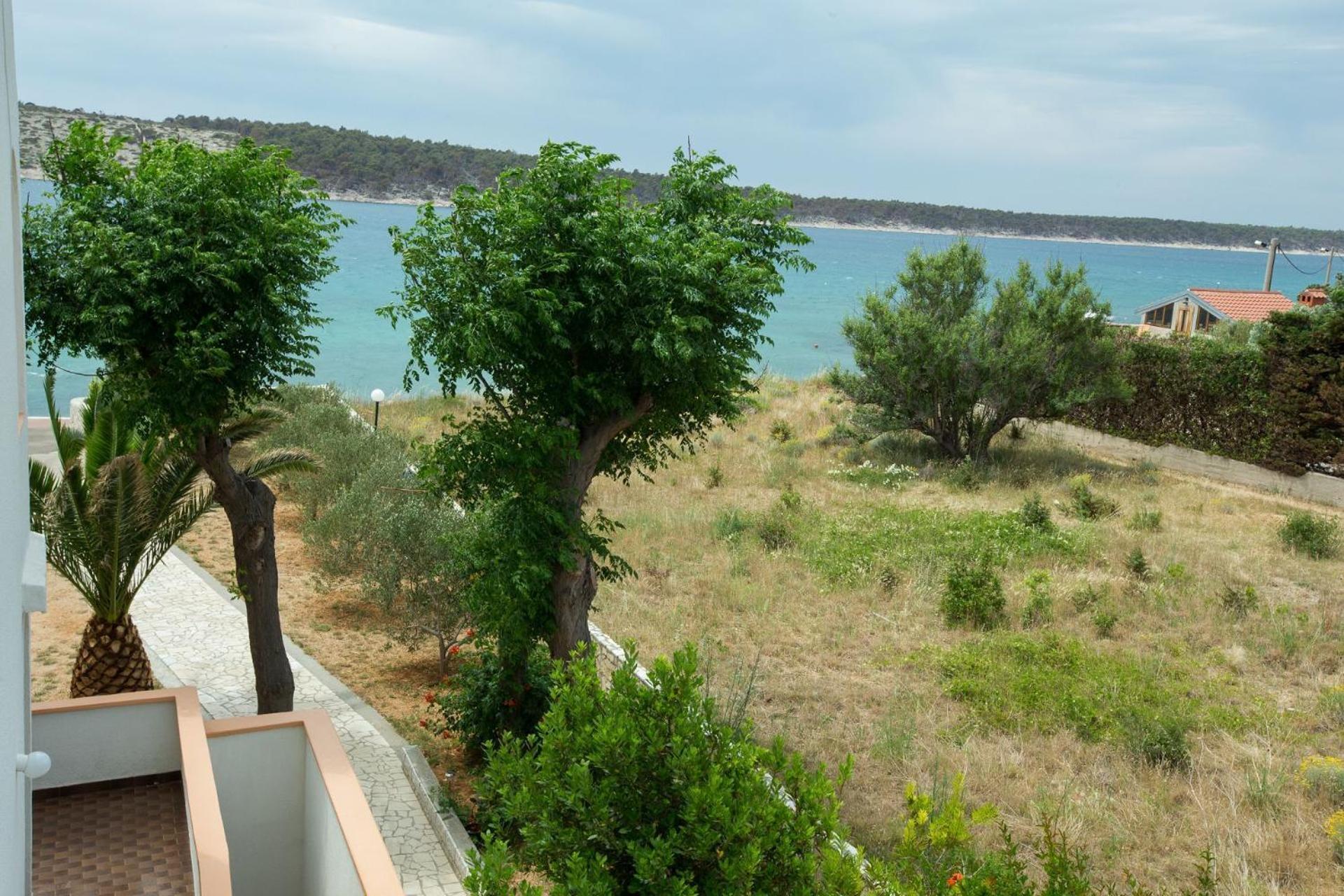 Apartments Frane-20M From Beach Barbat na Rabu Luaran gambar